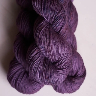 Pure and simple wool - Hocus Pocus